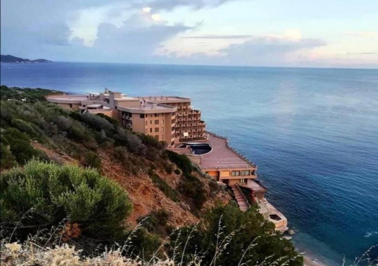 Appartamento Sul Mare Teulada Exterior foto